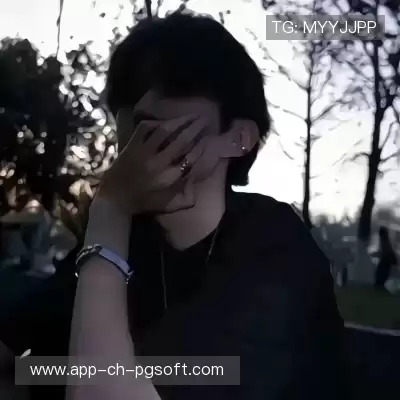 薄发华